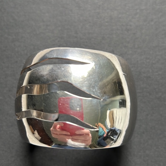 Artisan made silver statement cuff - Picture 1 of 8